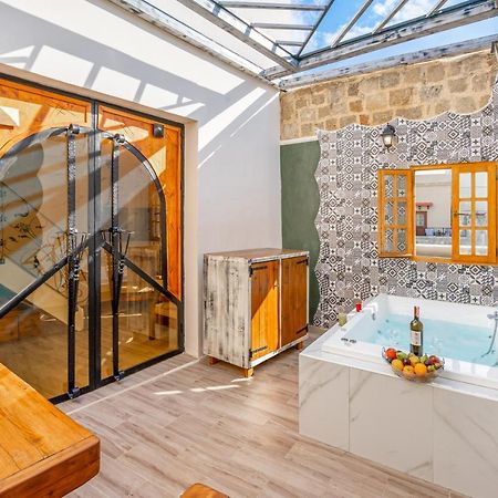 Cava D"Oro Suites Rhodes City Екстериор снимка