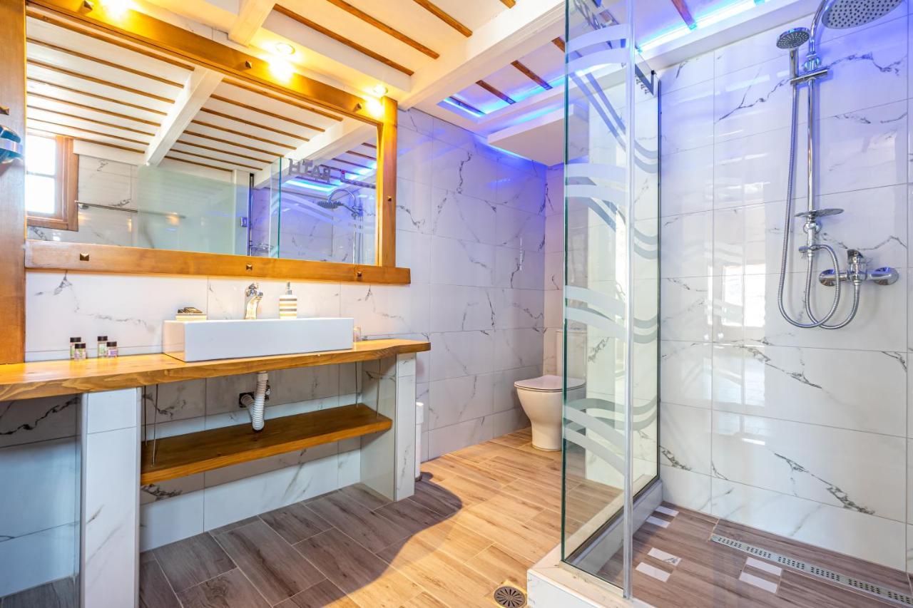 Cava D"Oro Suites Rhodes City Екстериор снимка